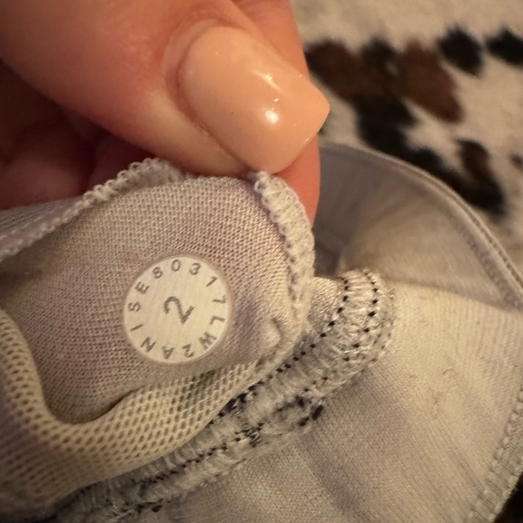 Lululemon Break Free Sports Bra size 2 - Picture 3 of 7